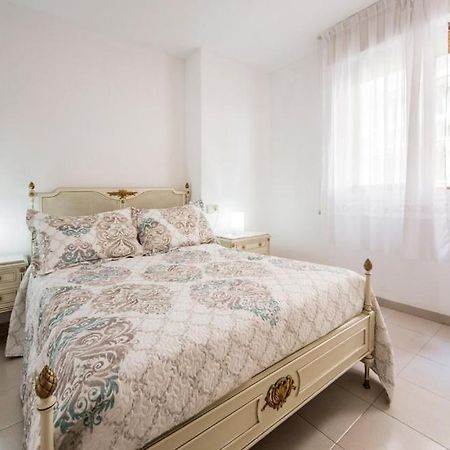 Stunning Apartment In Oropesa Del Mar Eksteriør bilde