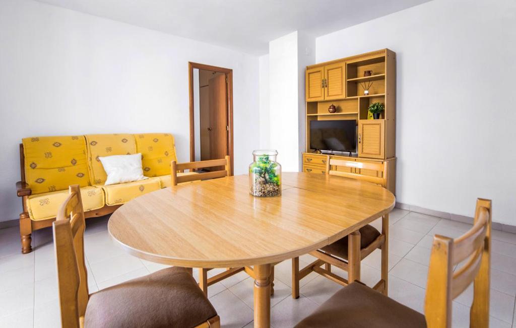 Stunning Apartment In Oropesa Del Mar Eksteriør bilde